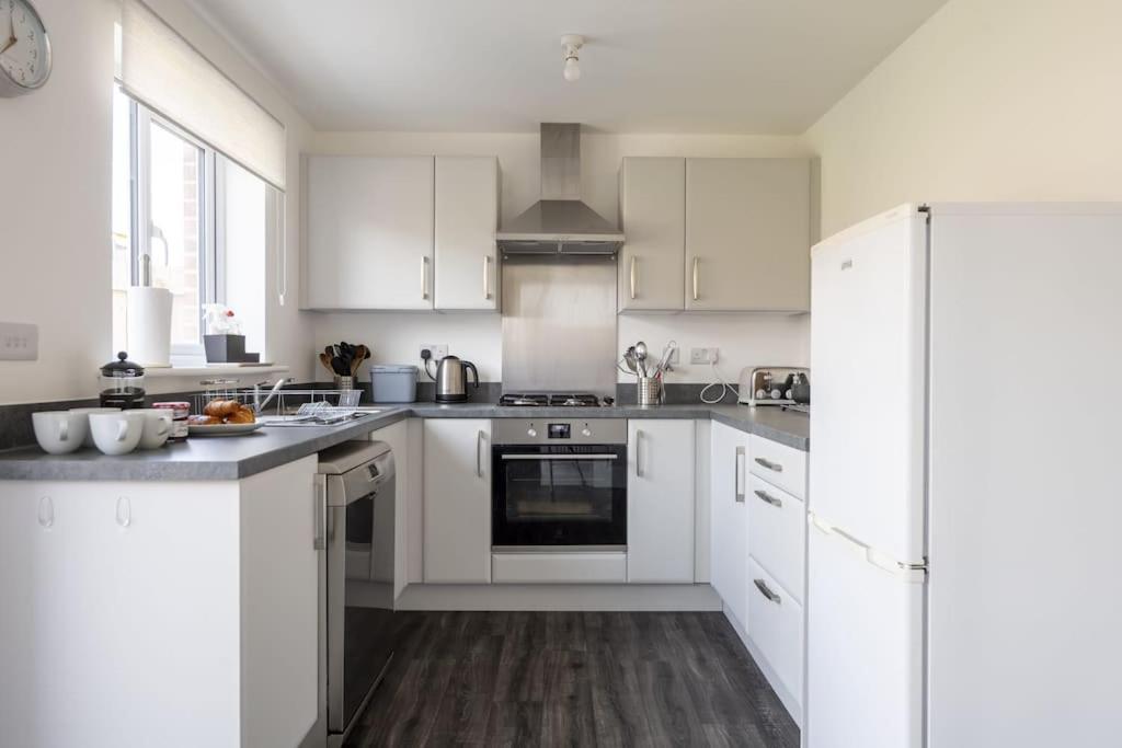 Coity Cosy 3 Bed Near Beaches, Cardiff & Brecon Beacons מראה חיצוני תמונה