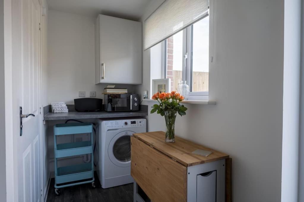 Coity Cosy 3 Bed Near Beaches, Cardiff & Brecon Beacons מראה חיצוני תמונה